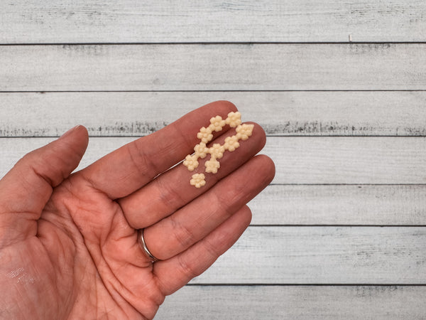 Blümchen hellgelb | Wachsdekor No. 188 | Taufkerze selber machen | Kommunionkerze selber machen | Hochzeitskerze selber machen