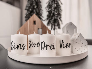 Adventskerzen-Set Eins Zwei Drei Vier | Klassische Kollektion | weiß/schwarz